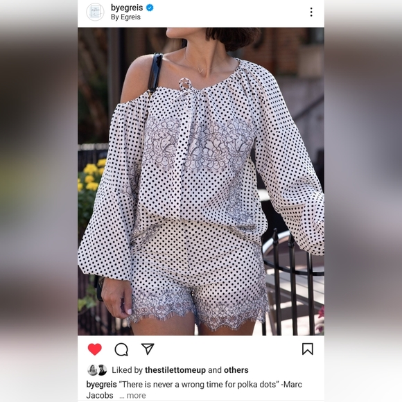 Polka dot off shoulder top - Picture 1 of 3